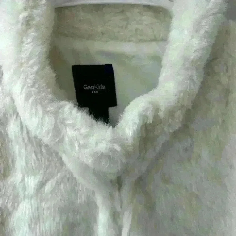 Girls gap kids xxl white furry vest